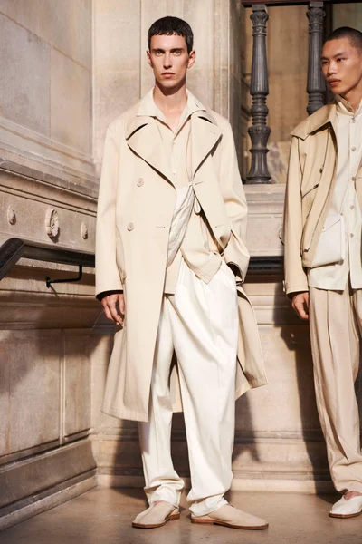Look 2